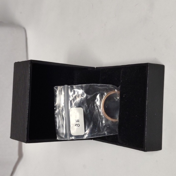 ELGNT Men's ring size 8 - Picture 4 of 4